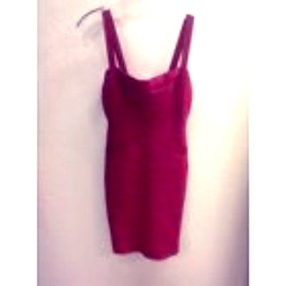 Herve Leger Dresses & Skirts - HERVE LEGER SIGNATURE RED BANDAGE DRESS SIZE M